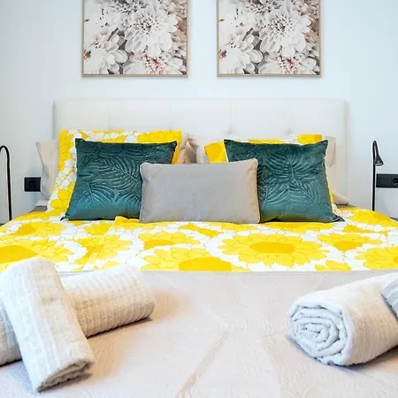 Trendy With A Heated Pool And Near Aqualand, 1a Apartmán *