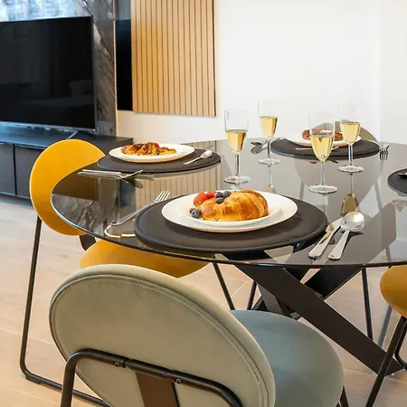 Apartmán Trendy With A Heated Pool And Near Aqualand, 1a